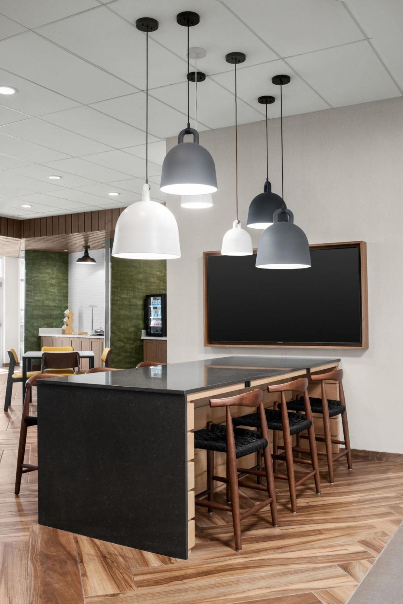 Fairfield By Marriott Inn & Suites Victorville Bagian luar foto