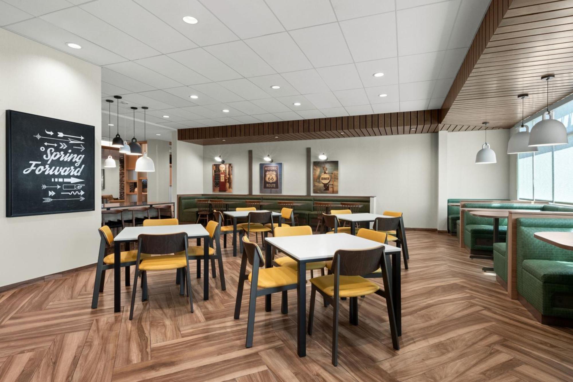 Fairfield By Marriott Inn & Suites Victorville Bagian luar foto