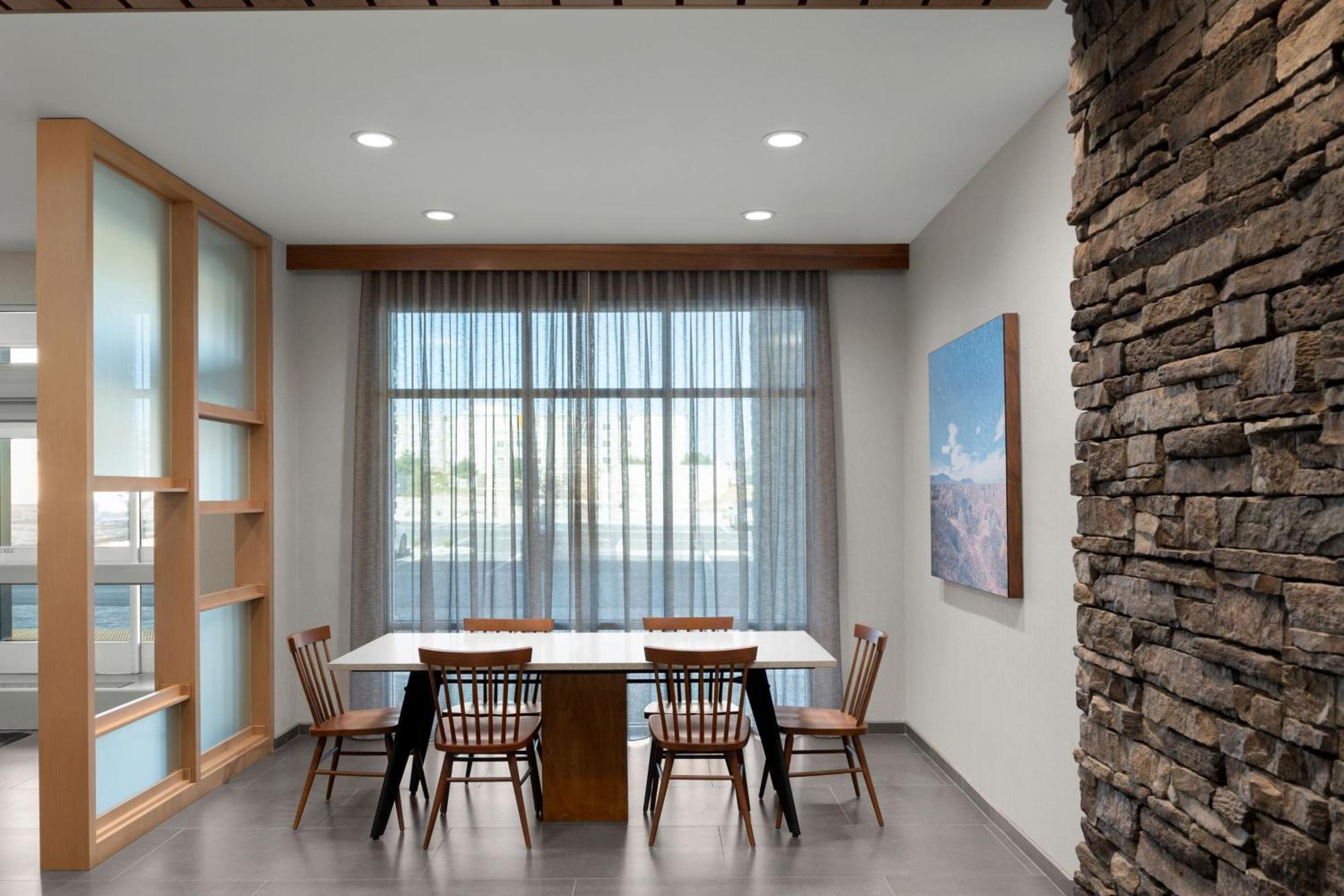 Fairfield By Marriott Inn & Suites Victorville Bagian luar foto