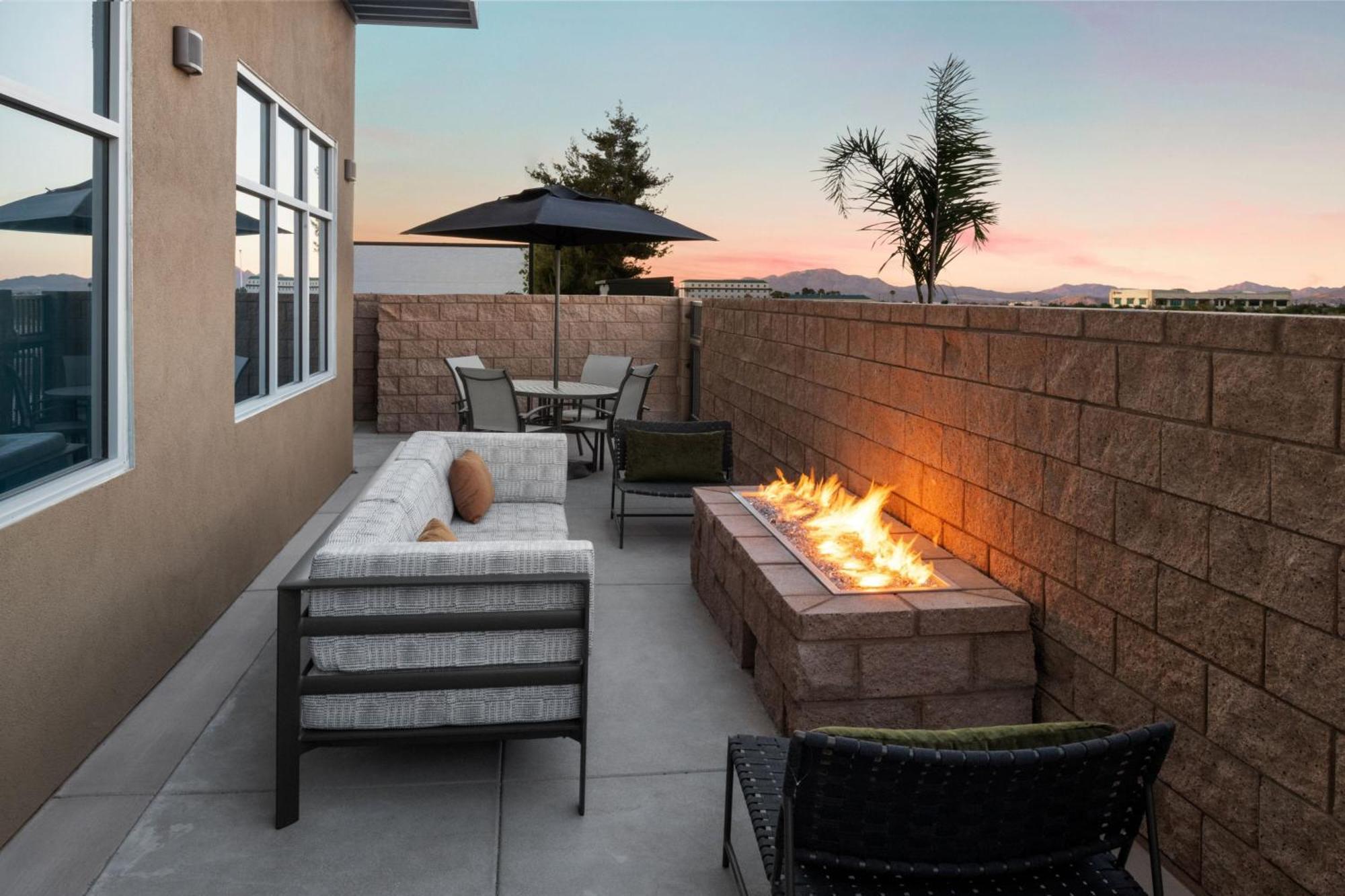 Fairfield By Marriott Inn & Suites Victorville Bagian luar foto